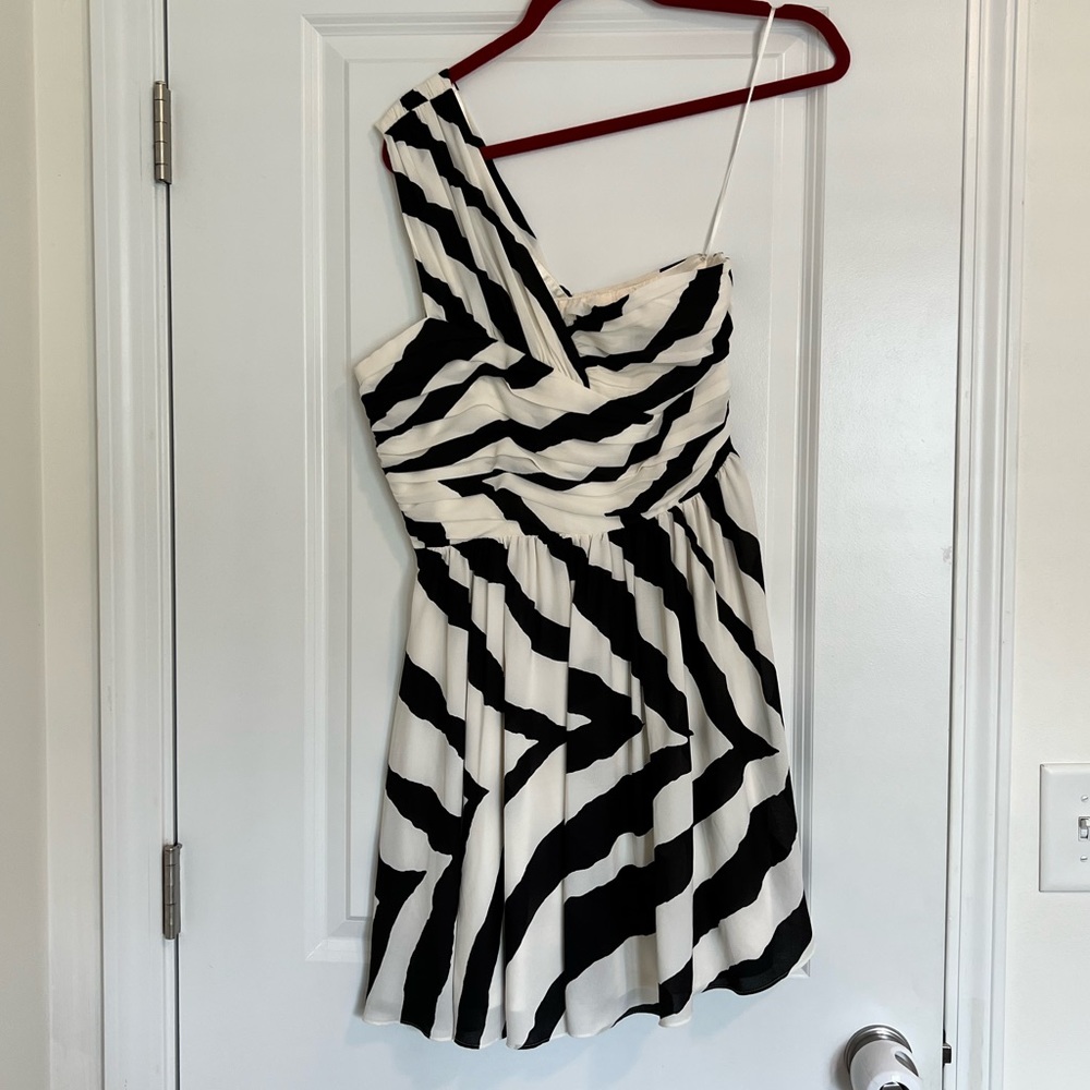 Adorable EXPRESS Mini Dress